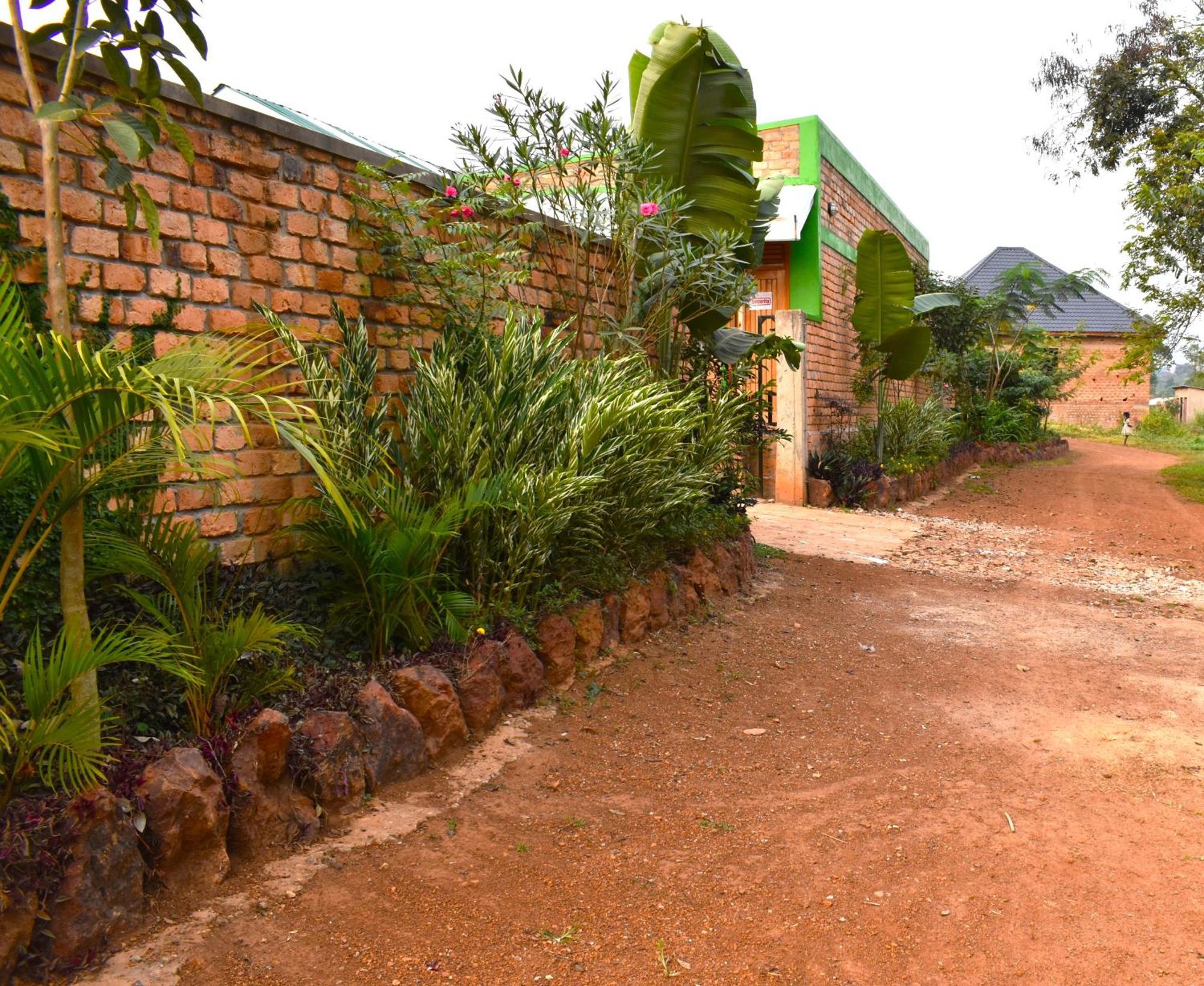 Iziba Lodge Hoima Exterior photo